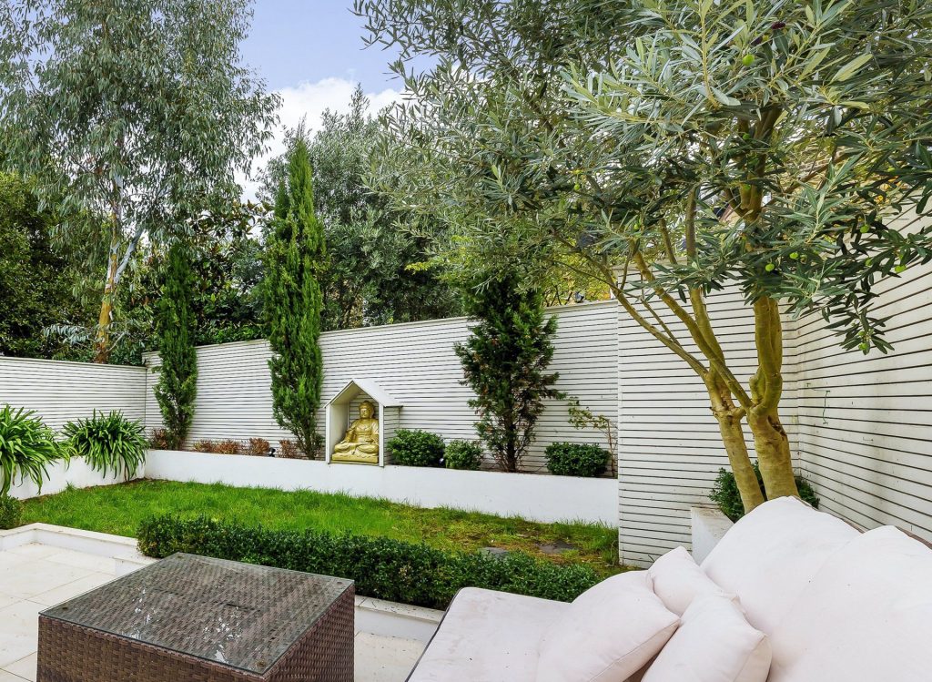 Feng Shui Garden London Chiswick with Golden Buddha